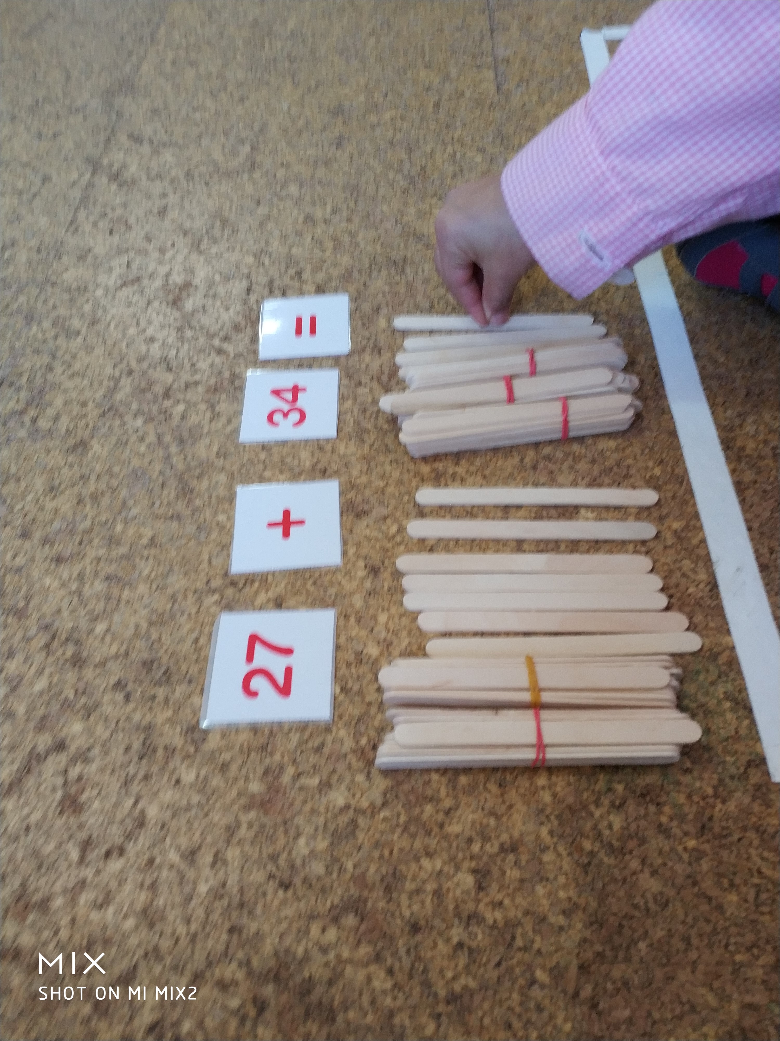 SUMAMOS CON PALILLOS