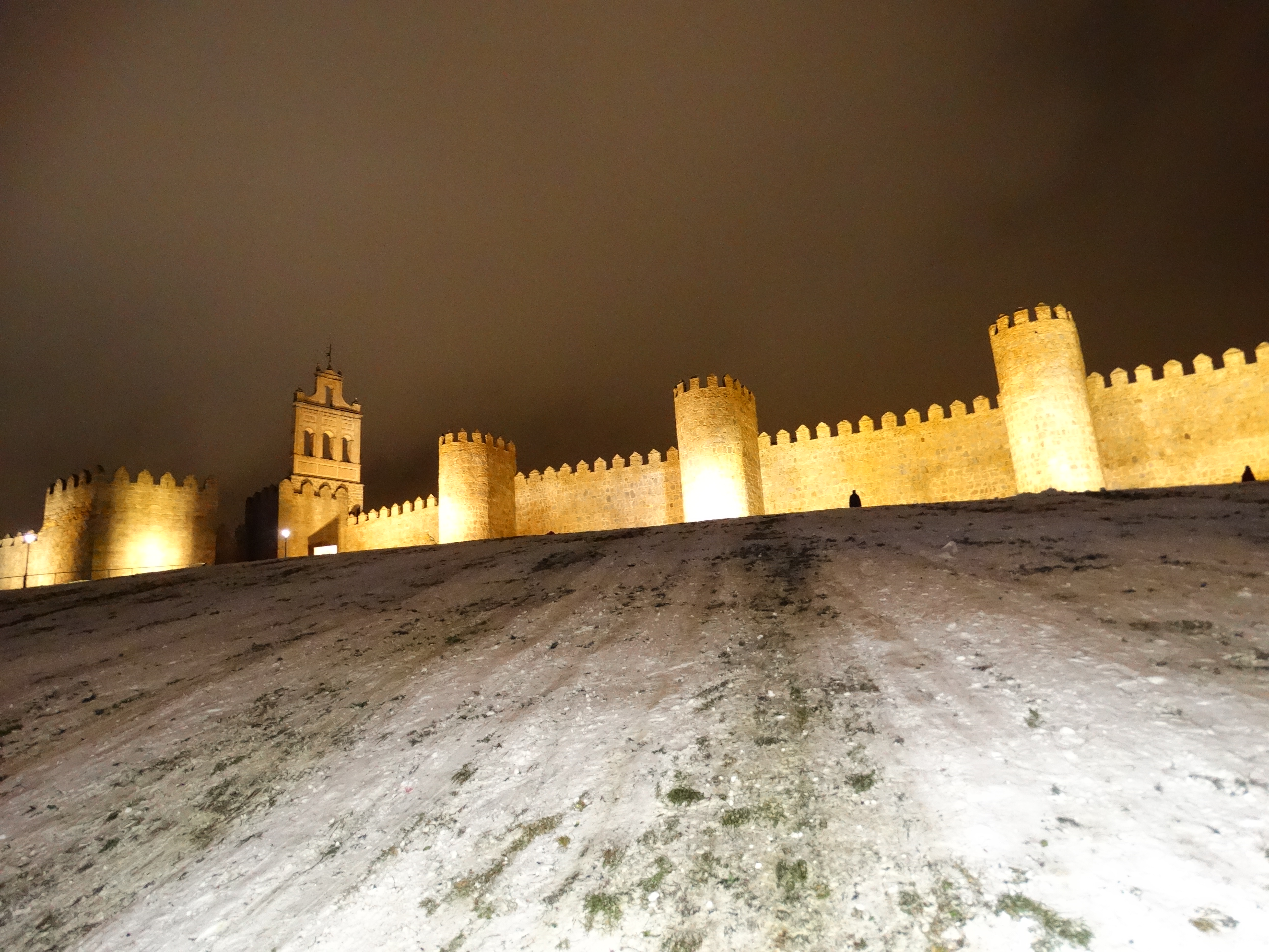 Murallas de Ávila (contrapicado)