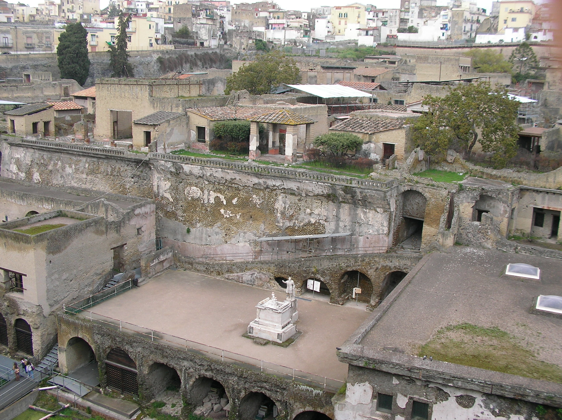 60. HERCULANO SANY0401