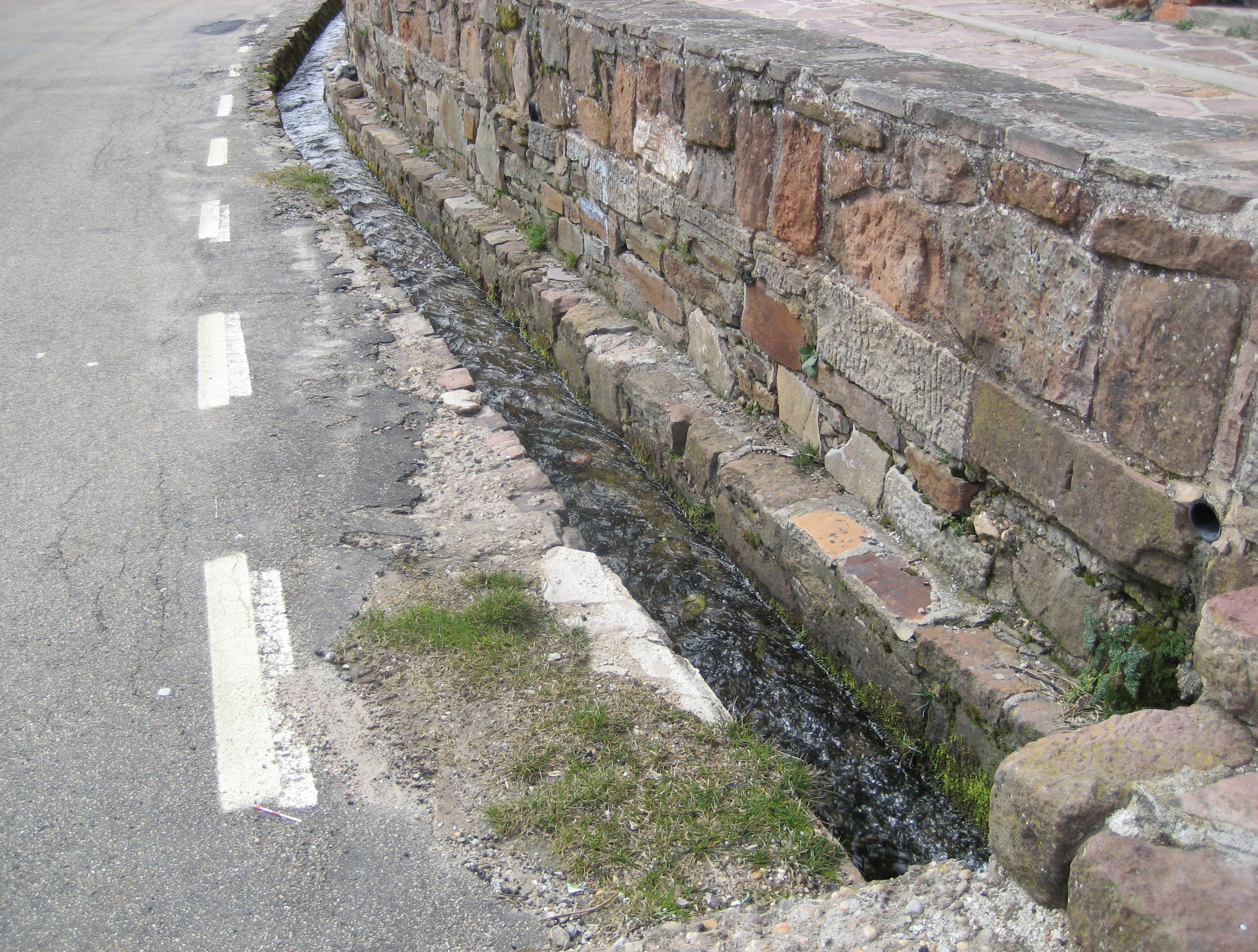 Río Arlanzón. Canalización urbana