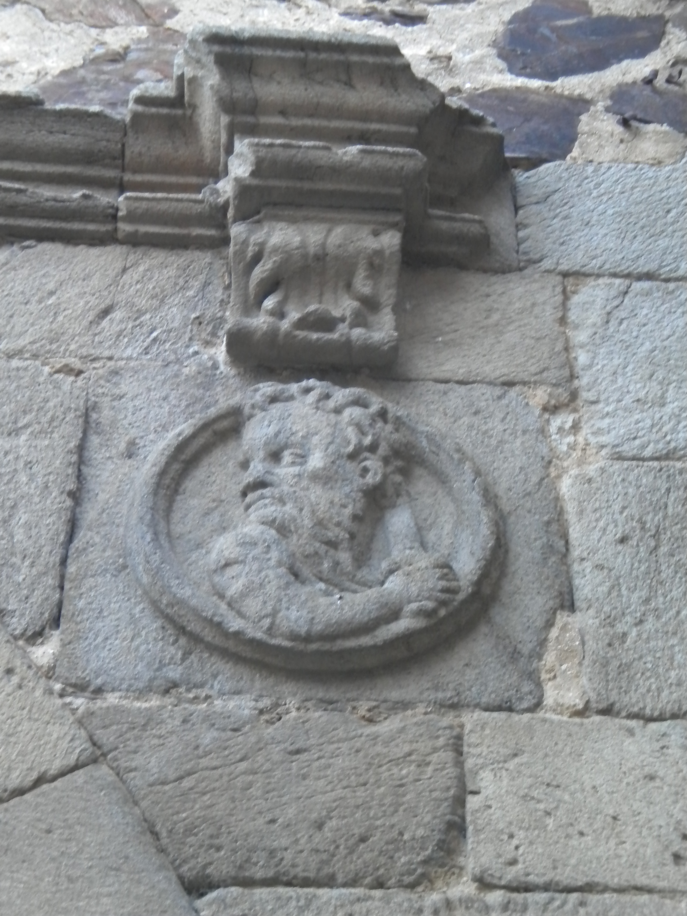 Decoración escultórica (La Bañeza)