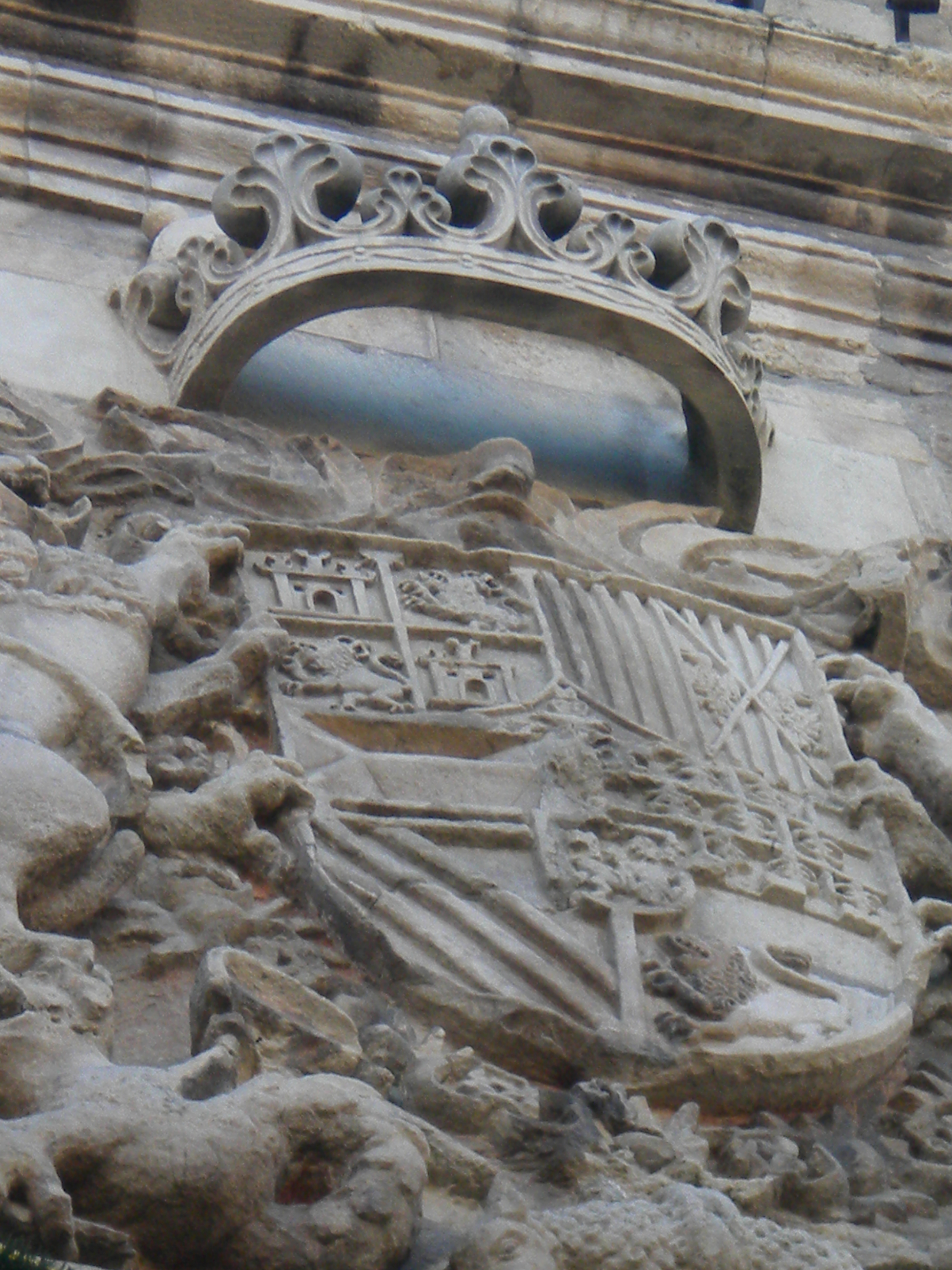 Escudo de Carlos II (Astorga)