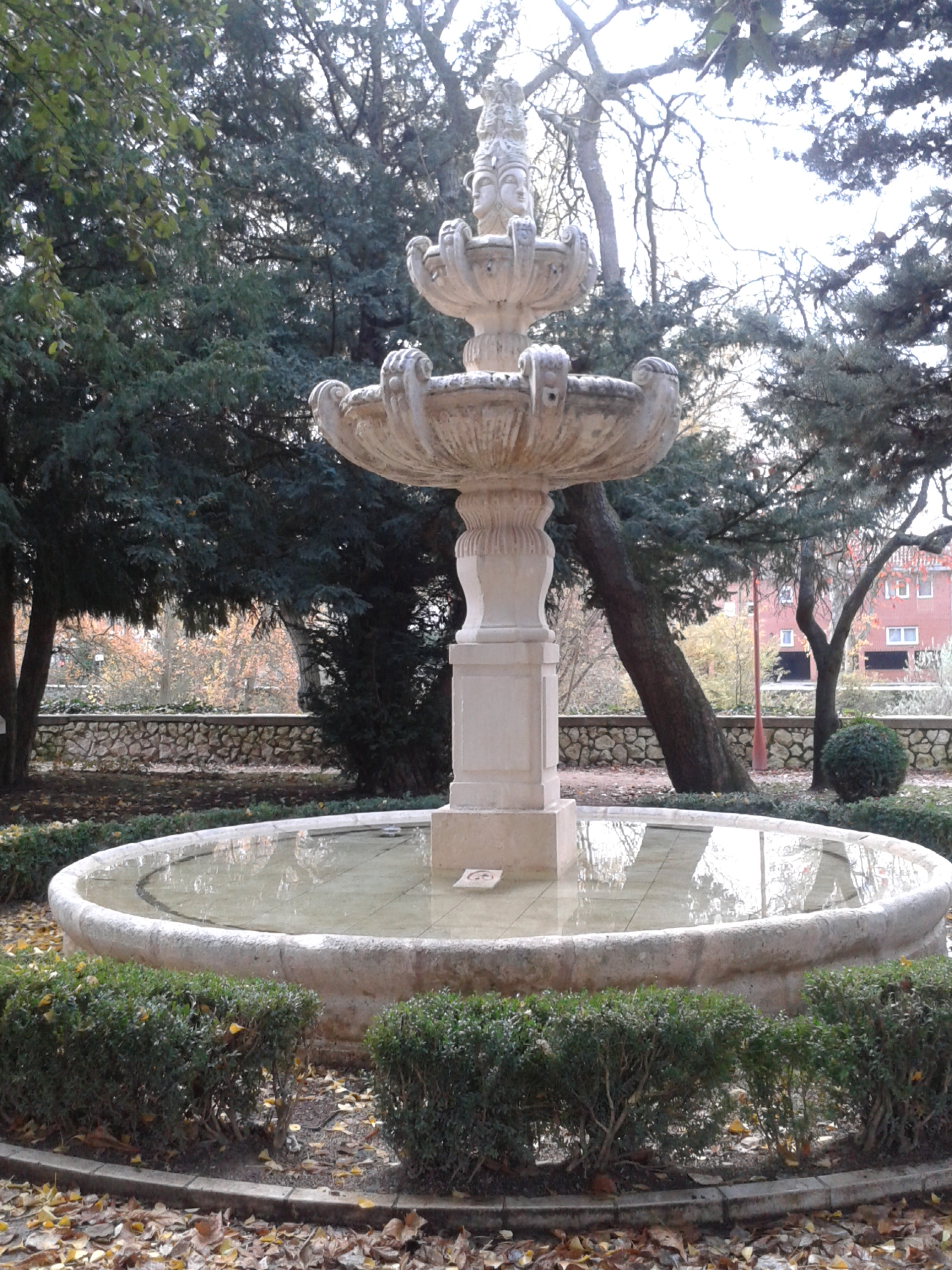 Fuente ornamental del Paseo de la Isla.