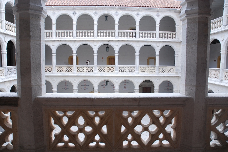 Patio del Palacio de Santa Cruz de Valladolid