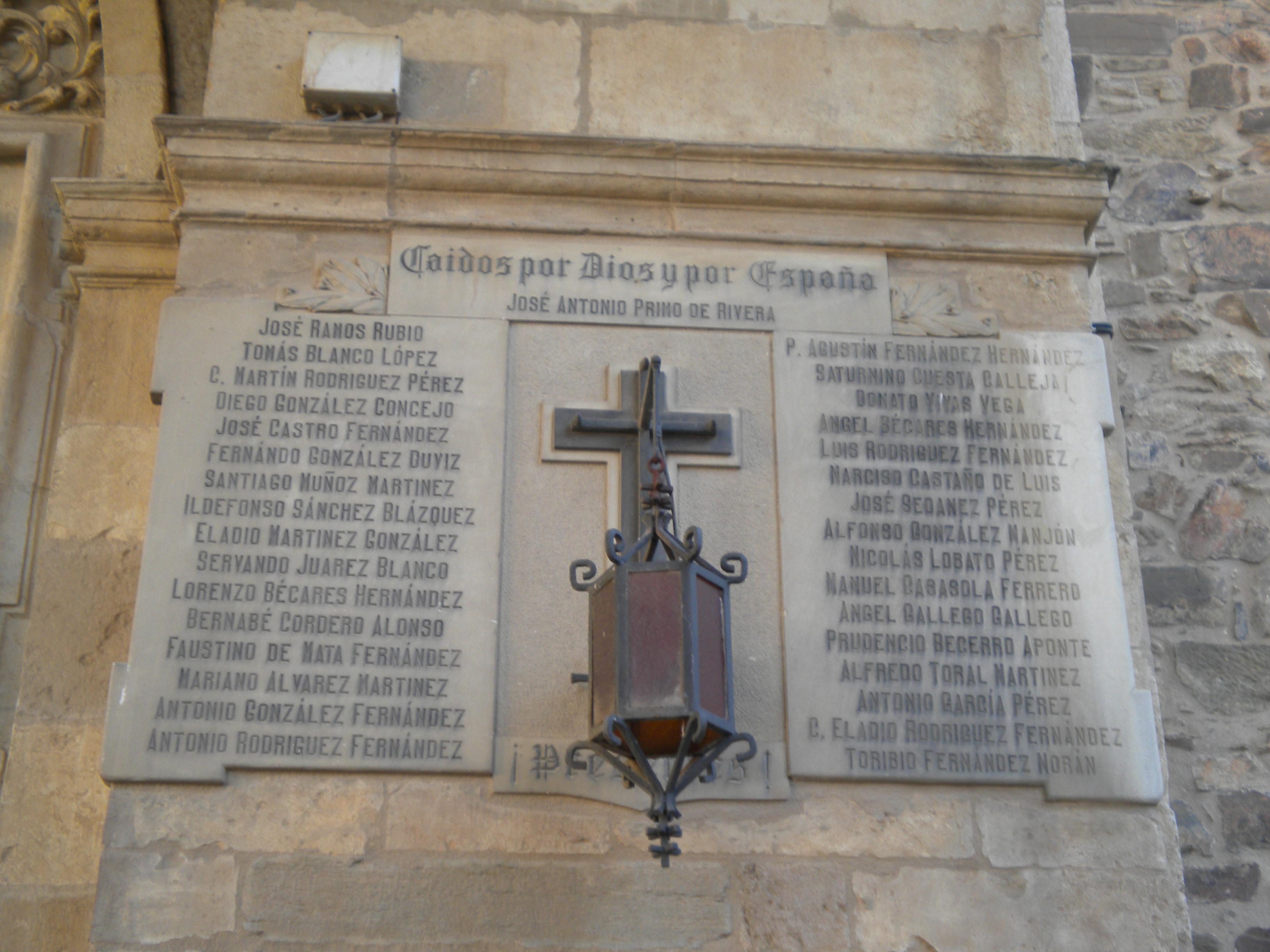 Placa de la Guerra Civil (La Bañeza)