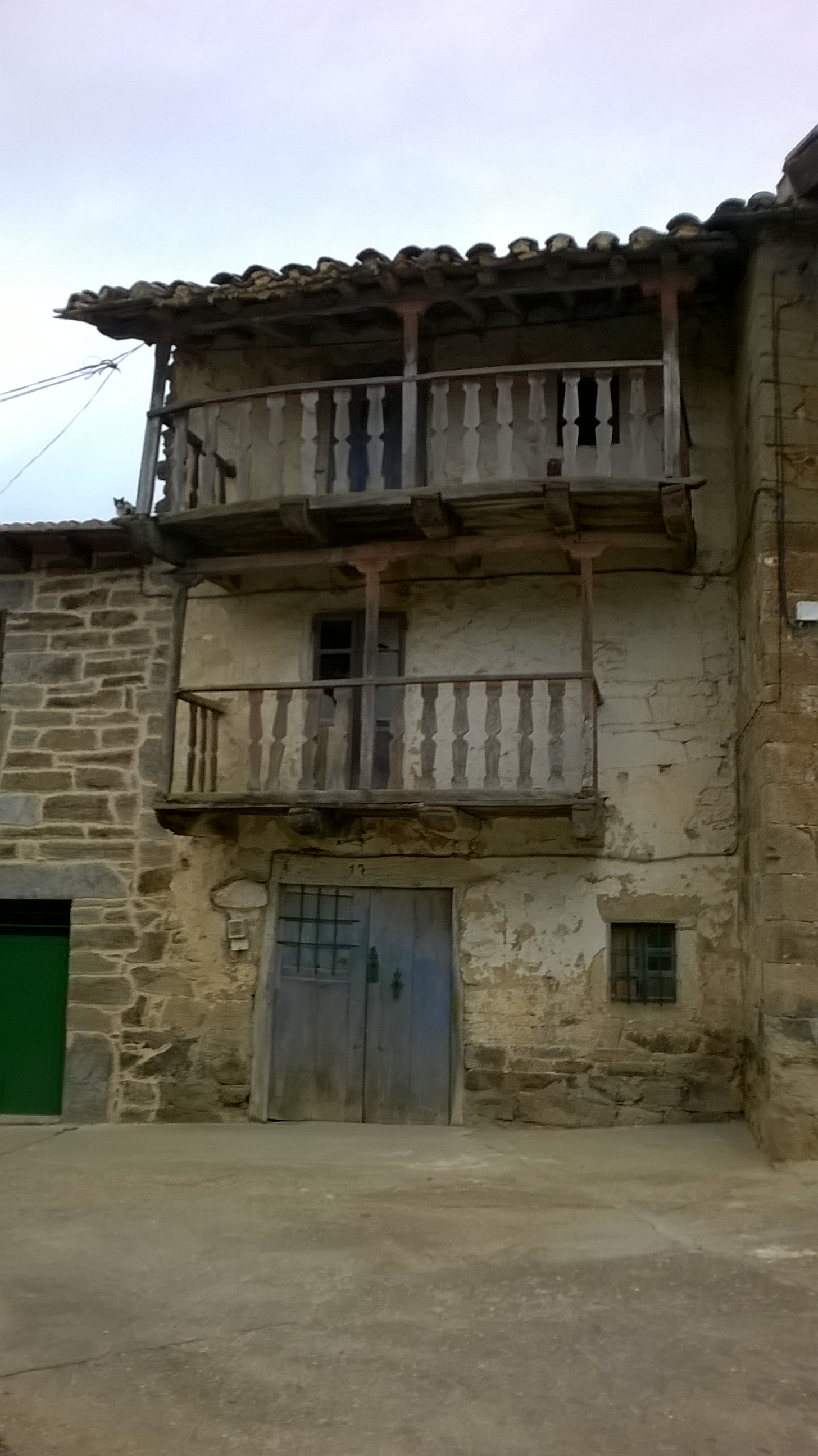 Casatradicionalbalconmadera