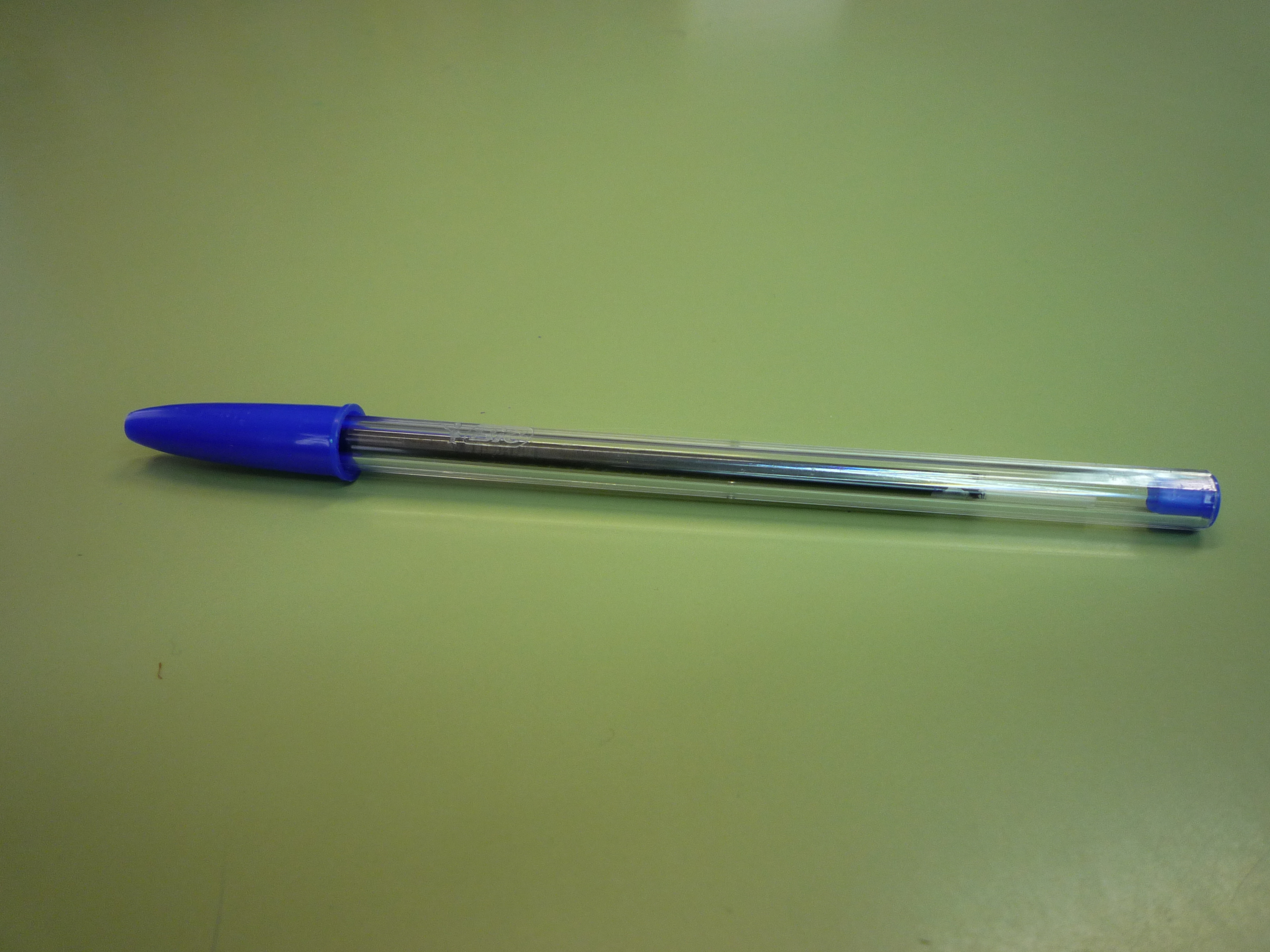 Bolígrafo azul