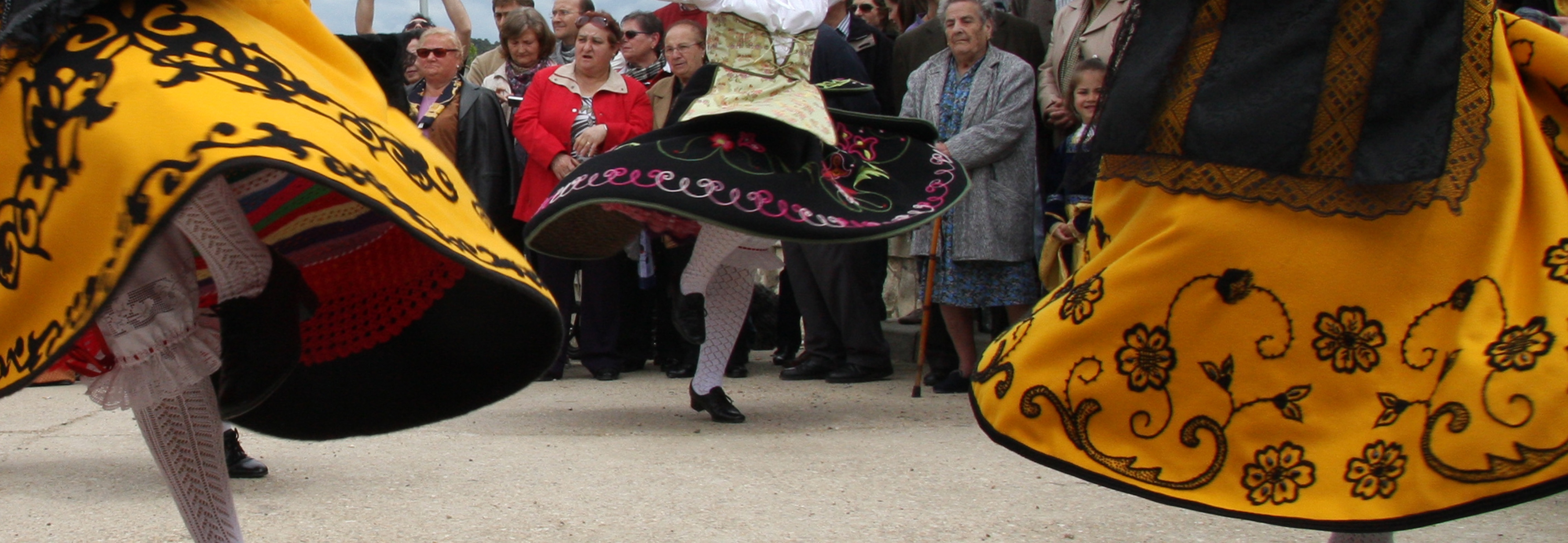 Calcetines, enaguas y faldas