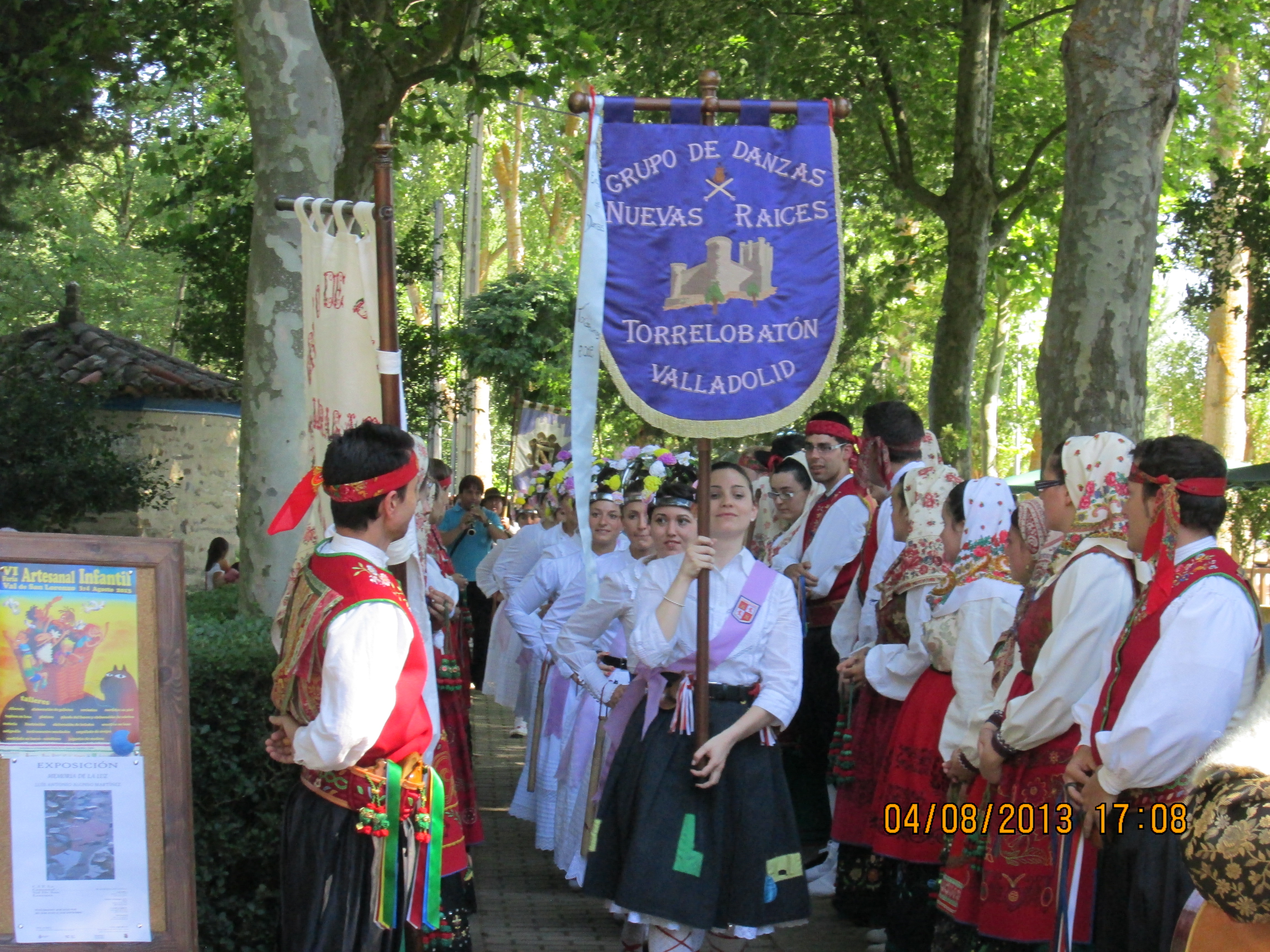 Encuentro de grupos de folklore
