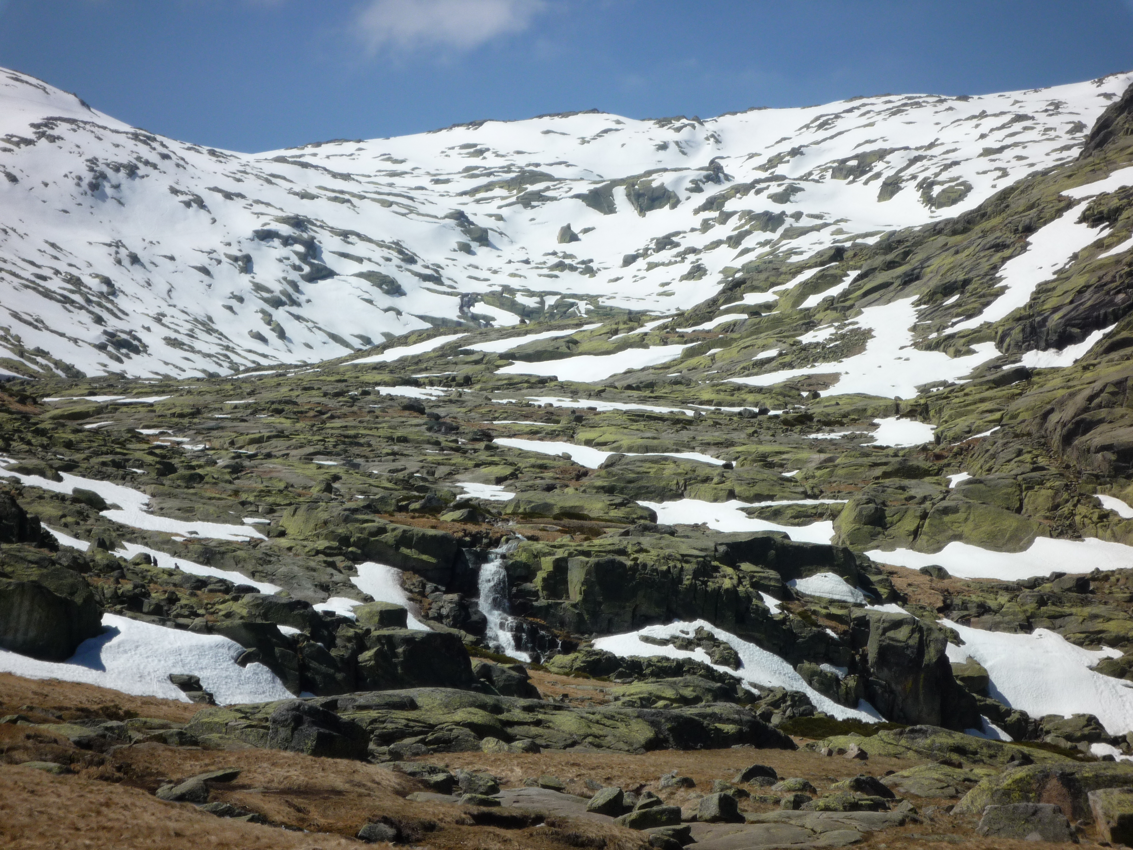 Sierra de Gredos con nieve