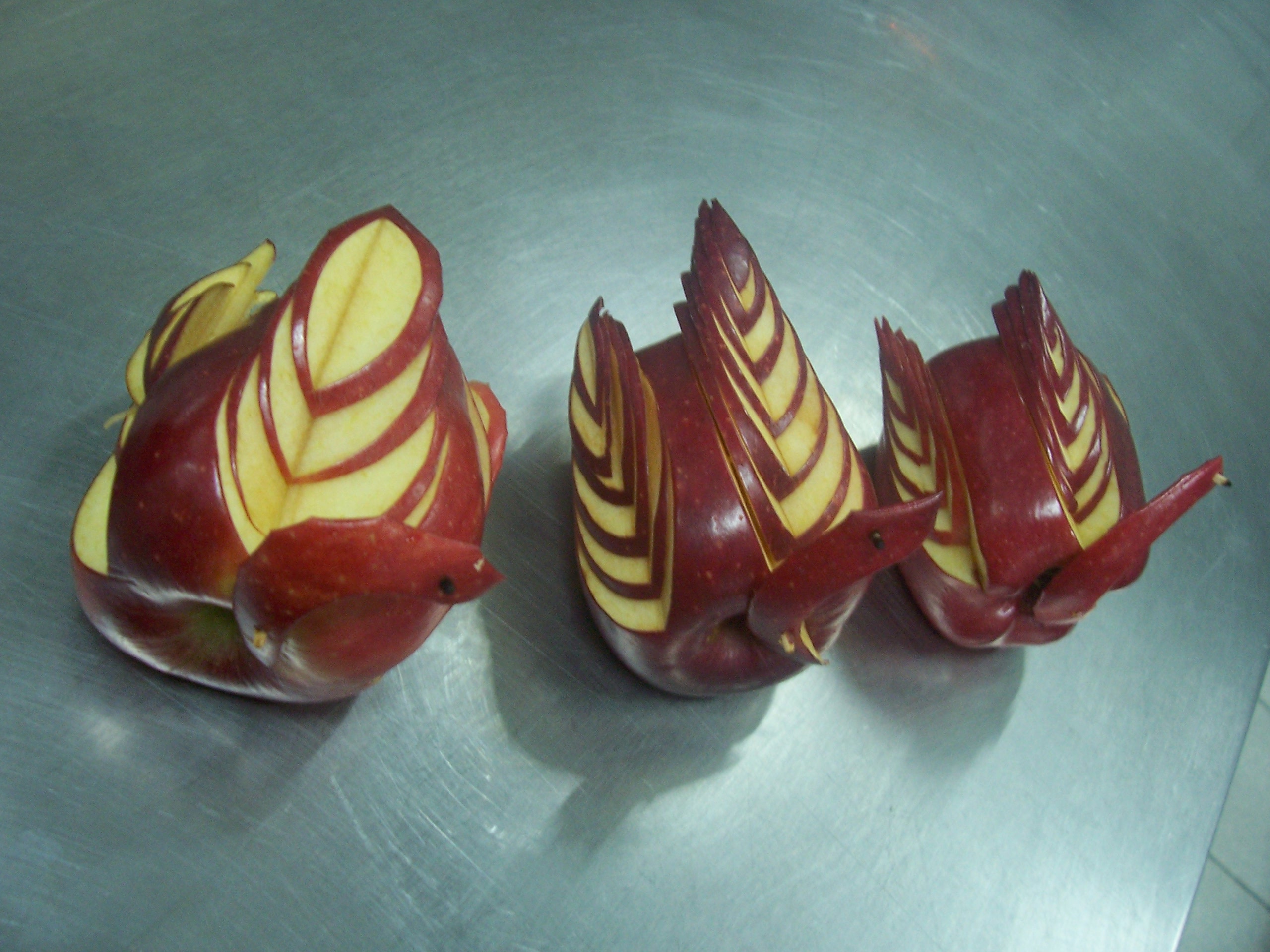 Tallado de frutas (cisnes)