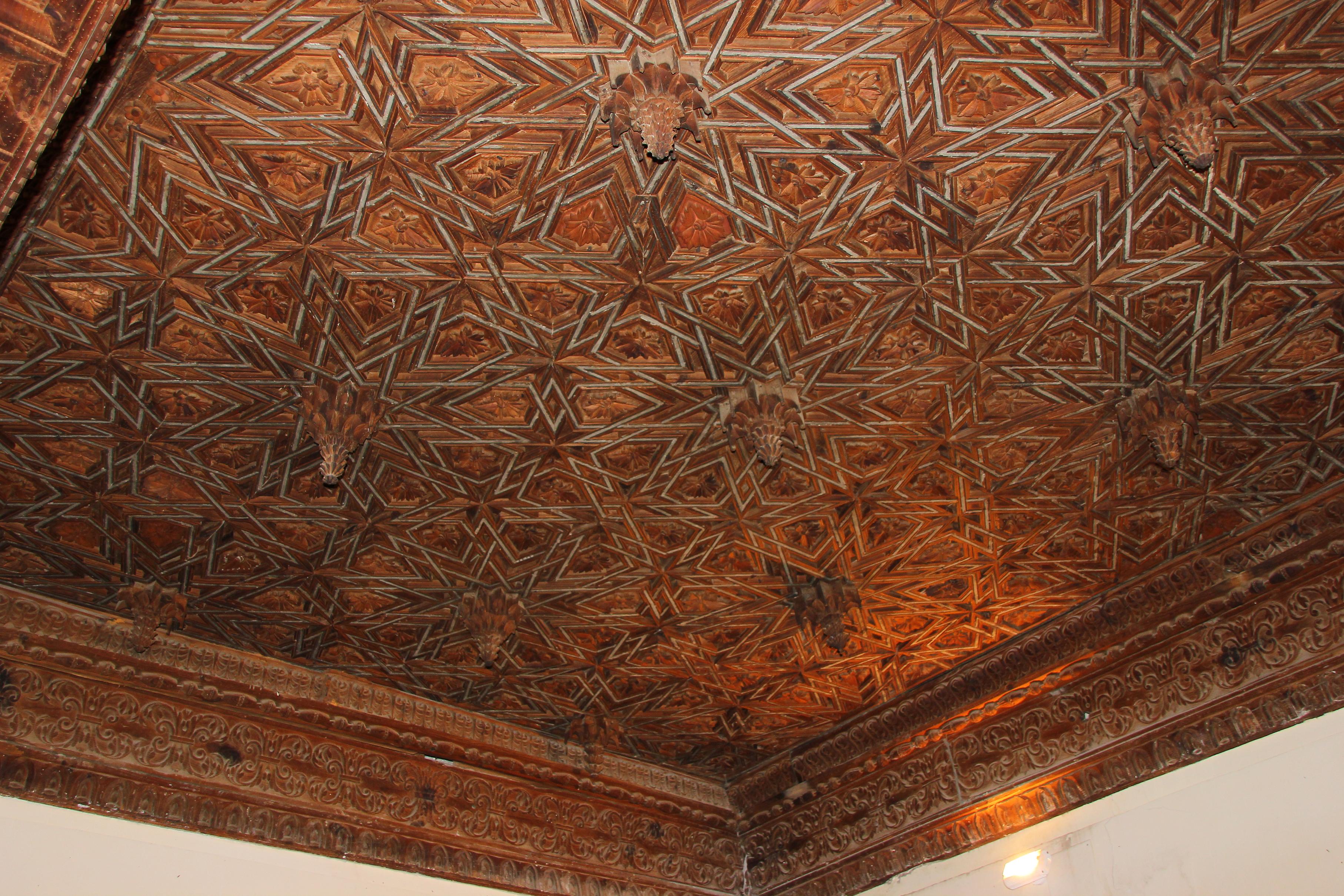 Taugel tribuna de la iglesia de Cantiveros