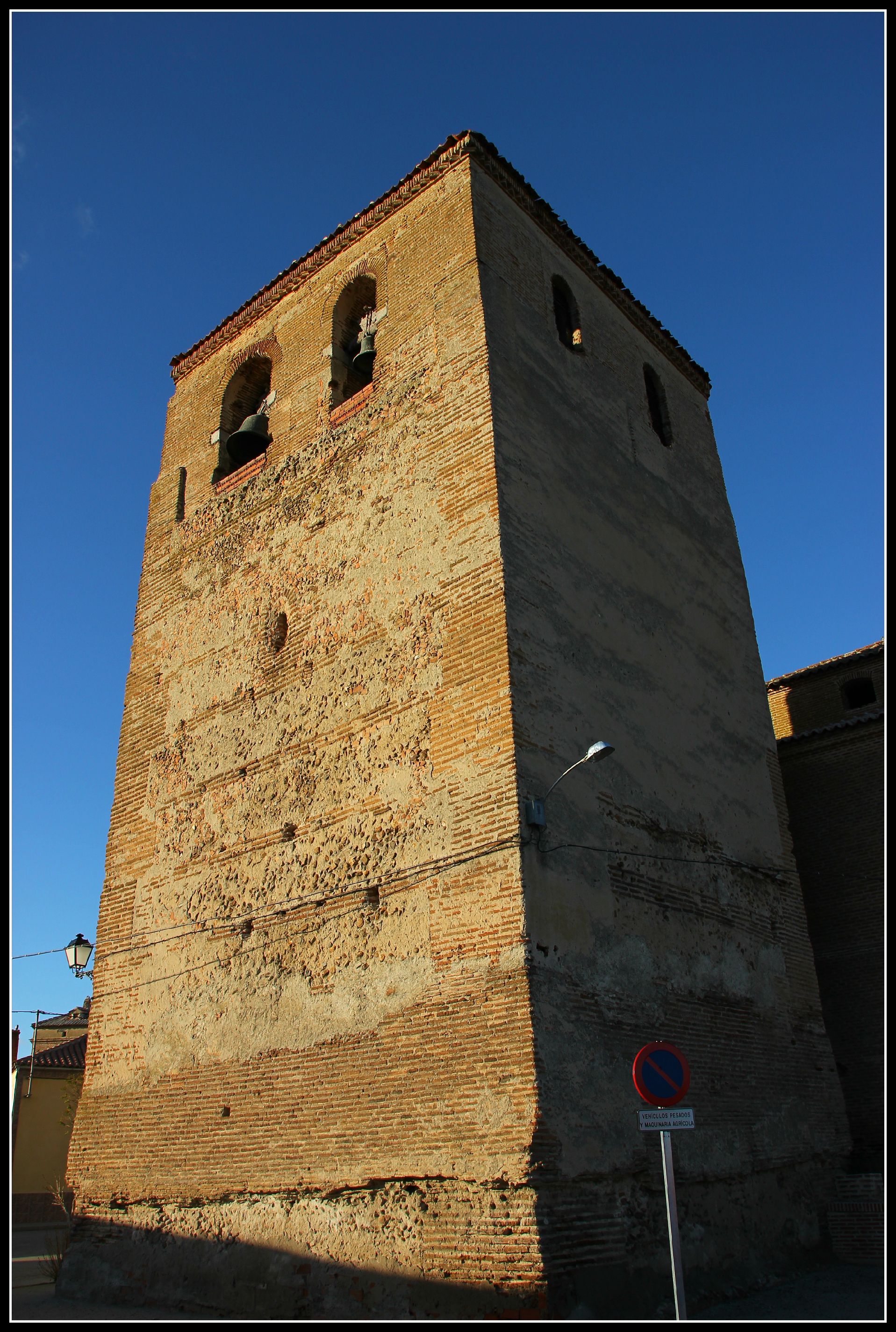 Torre almenara de Castellanos de Zapardiel