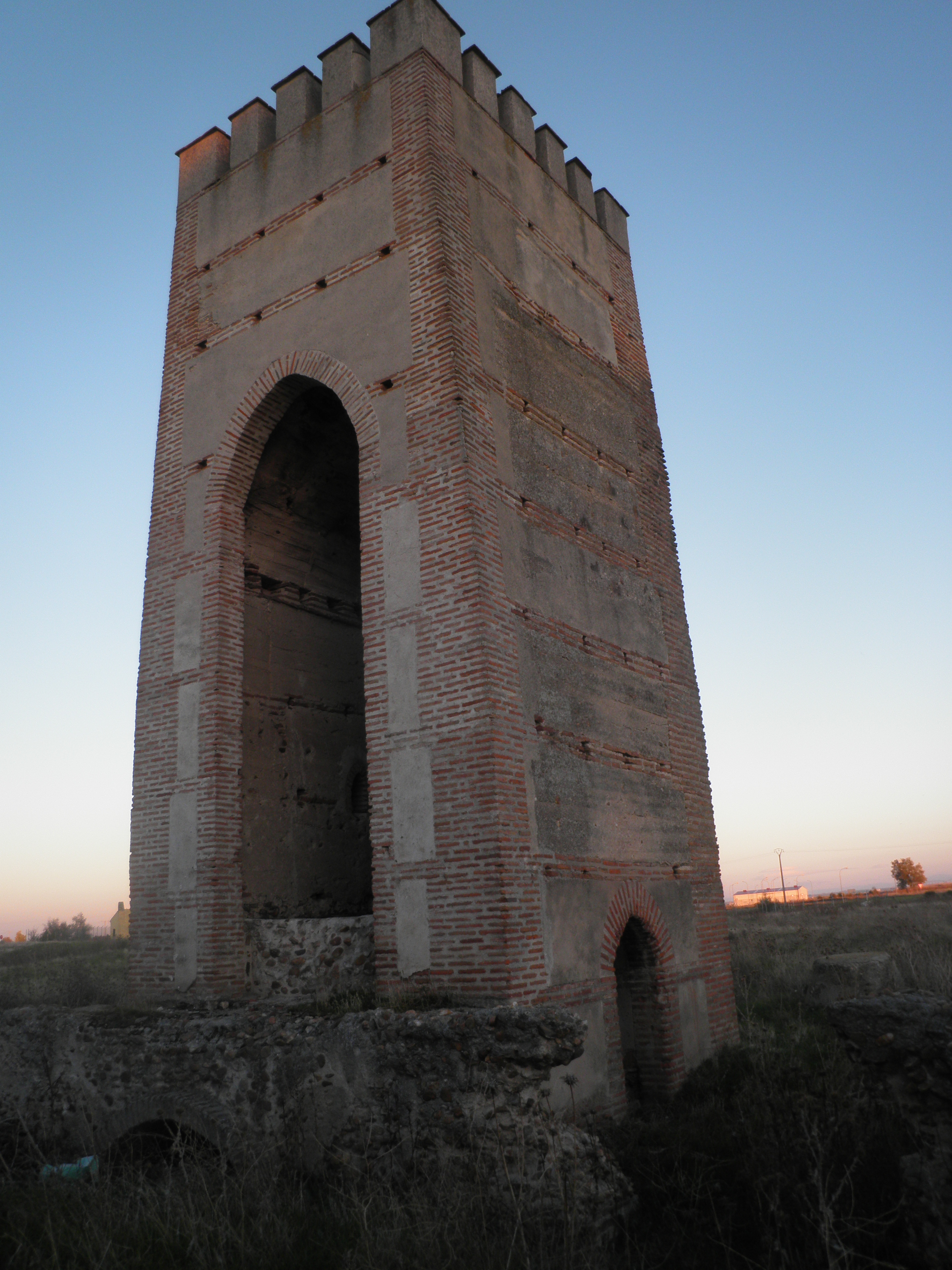 Torreón de la Muralla de Madrigal
