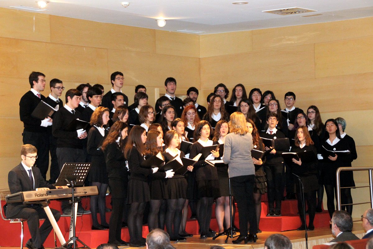 CORO DEL IES "NÚÑEZ DE ARCE". DIRECTORA: ROSARIO ALONSO SILIÓ