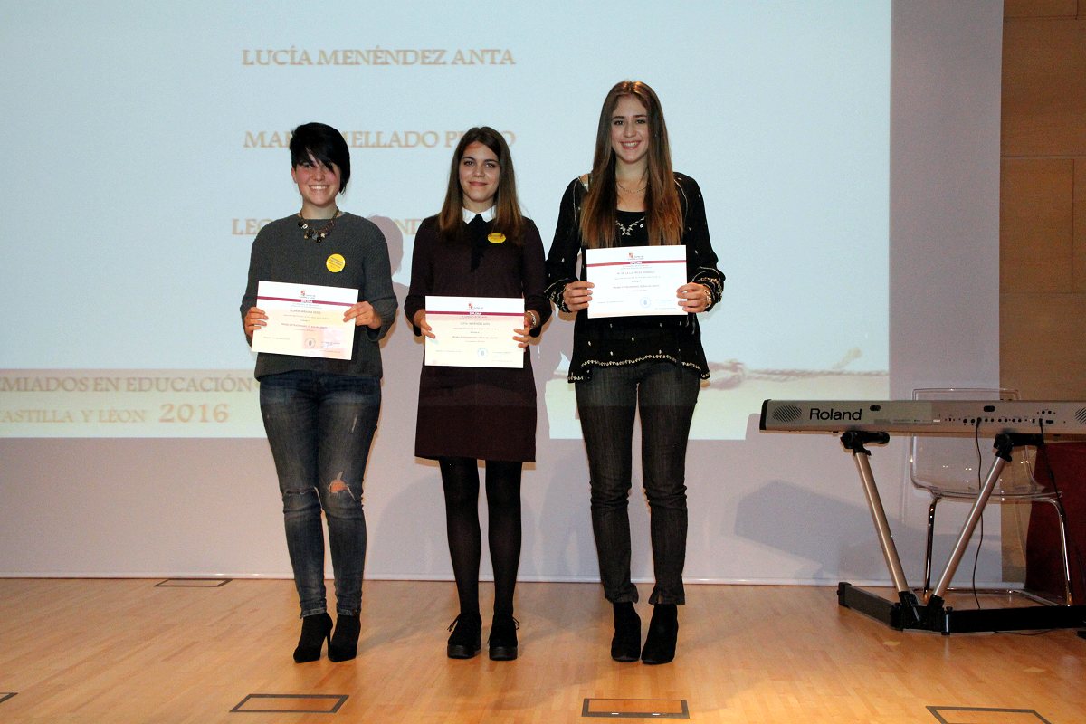 PREMIOS EXTRAORDINARIOS DE BACHILLERATO (CURSO 2015-2016)